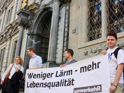 umverkehR protestiert gegen die Tatenlosigkeit der Stadt Zürich zum Thema Lärmschutz
