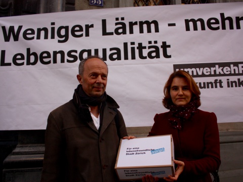 Petitionsübergabe - «Für eine lebensfreundliche Stadt Zürich»