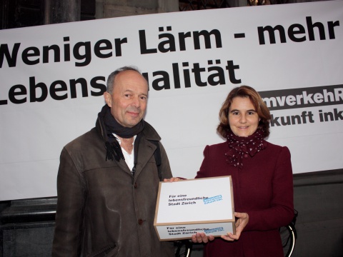 Petitionsübergabe - «Für eine lebensfreundliche Stadt Zürich»